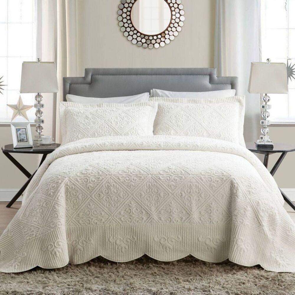 VCNY -  3pc Queen Westland Quilted Plush Bedspread Se Ivory